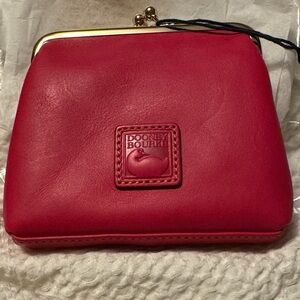 Dooney & Bourke fuchsia kiss lock Leather Clasp coin purse. NWT